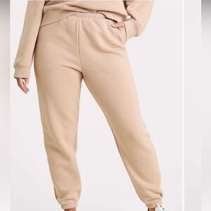 Nuuds classic sweatpants in Sand